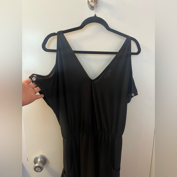 Josh Brody Black Womens Dress Size Like New/(RSB) W/Cold Shoulder 21-26 PTP - Picture 2 of 6